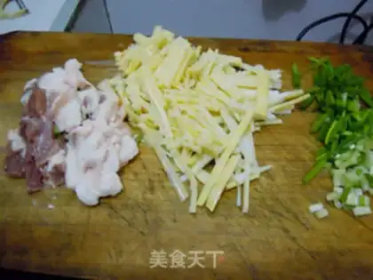 Make Colored meat silk step 1