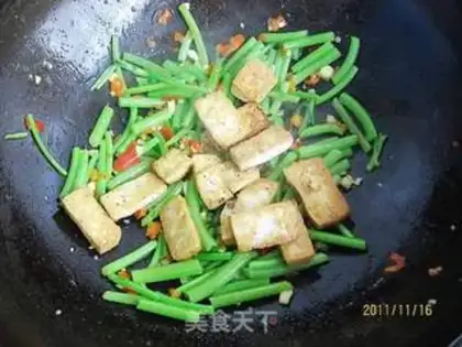 Make Cracked peppers, fried tofu step 7