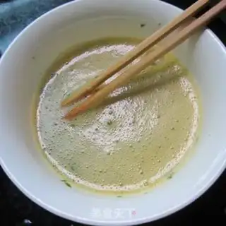 Make Onion eggcake step 1
