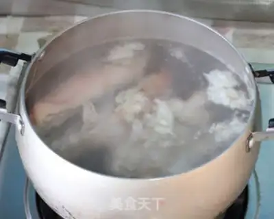 Make Spicy pig hoof step 1