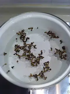 Make The fragrance is fried with lamb step 1