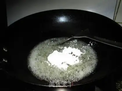 Make A snowball step 4