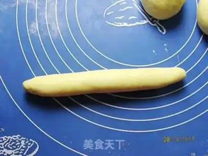 Make Blueberry jam, long bread step 5