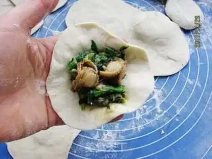Make Fresh meat buns step 4