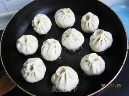 Make Fresh meat buns step 6
