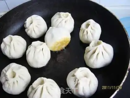 Make Fresh meat buns step 7