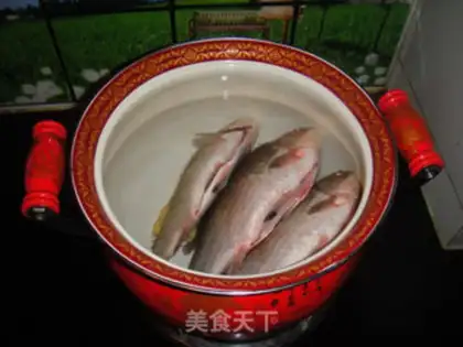 Make Garlic fish fire pot step 1