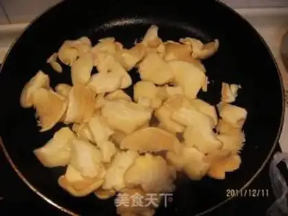 Make Pelican mushrooms step 2