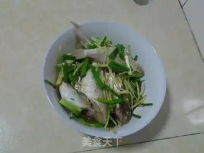 Make Red Shirt Fish step 1