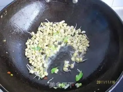 Make Soybean sprouts step 3