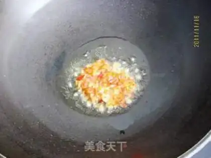 Make Scrambled eggs step 3