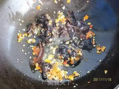Make Scrambled eggs step 5