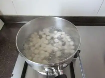 Make Bean-fruit soup step 2