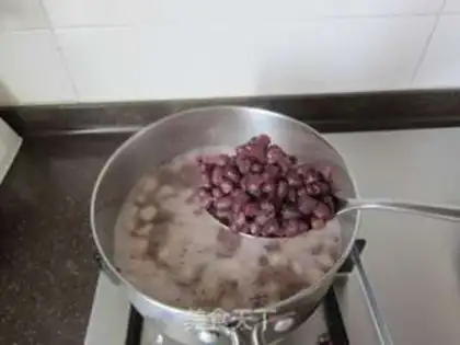 Make Bean-fruit soup step 3