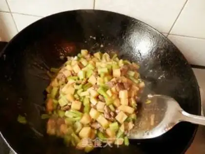 Make Beef pasta soup step 6