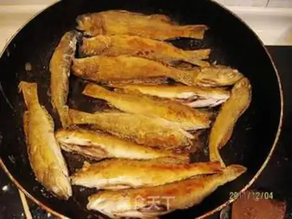 Make Dried yellow fish step 4