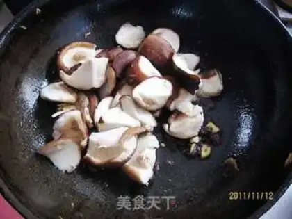 Make Soy sauce and mushrooms step 3