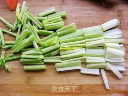 Make Celery Mountain step 2
