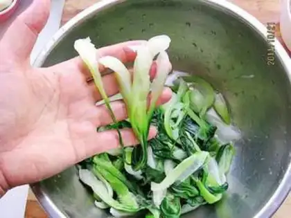 Make Shrimp hand torn oil step 4