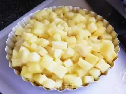 Make pineapple step 1