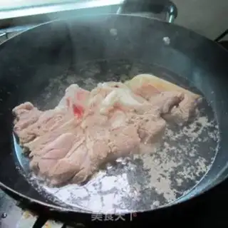 Make Water the pig