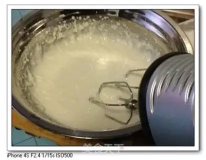 Make Christmas gingerbread house step 11