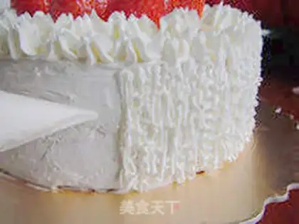 Make Snow strawberry garden cake step 20