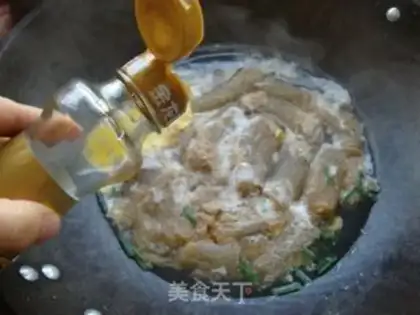Make Sodium egg soup step 4