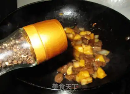 Make Black pepper apple beef step 11