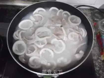Make Golden mushrooms and squid step 3