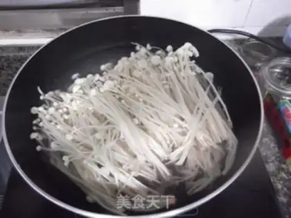 Make Golden mushrooms and squid step 4