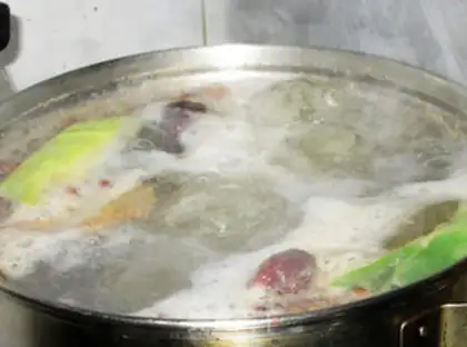 Make Spicy lamb spinal fire pot step 5