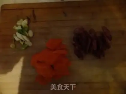Make Orchid fried sausage step 1