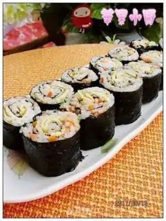 Make Fried rice sushi roll step 7