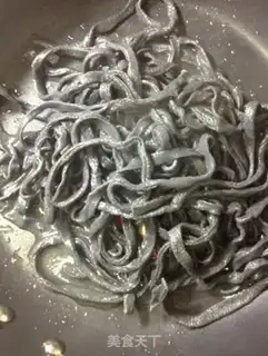 Make Garlic black pearl noodles step 12