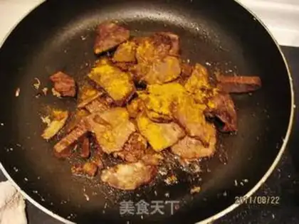 Make Curry beef jerky step 1