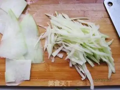 Make Precious melon Pizza step 2