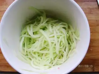 Make Precious melon Pizza step 3