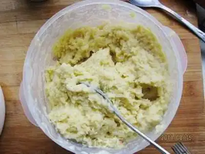 Make Blueberry creamed mashed potatoes step 3