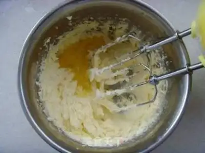 Make Orange pound cake step 2