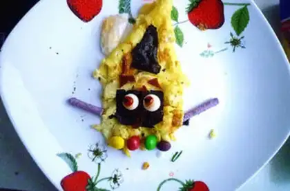 Make Eggcake house card step 4
