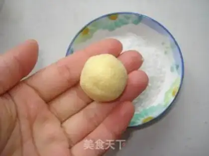 Make Gold coconut ball step 5