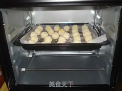 Make Gold coconut ball step 8