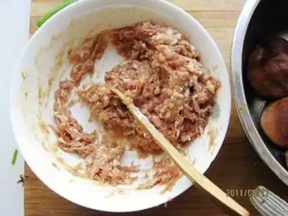 Make Fried mushroom meatballs step 1