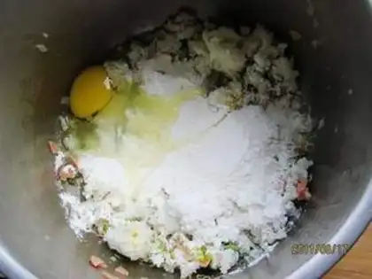 Make Curry rice pancakes step 2