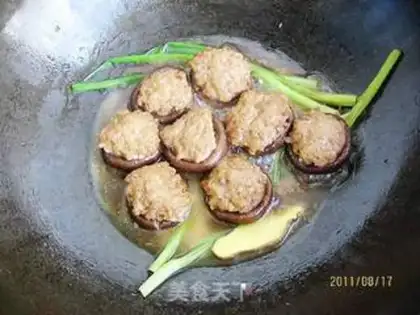 Make Fried mushroom meatballs step 6
