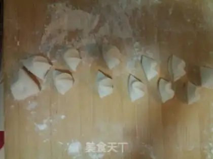 Make Lamb dumplings step 8