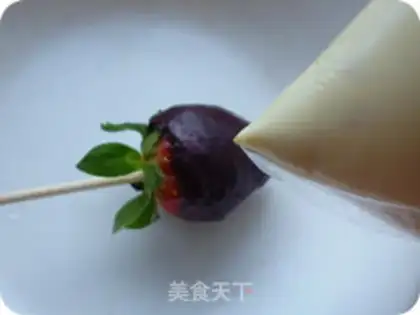 Make Strawberry chocolate lollipop step 7