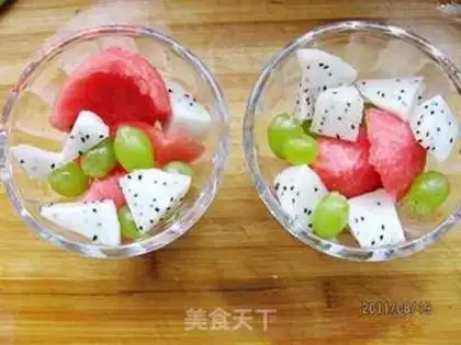 Make Coconut rice fruit step 1