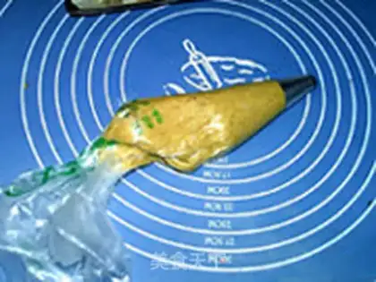 Make Scorpion cookies step 10